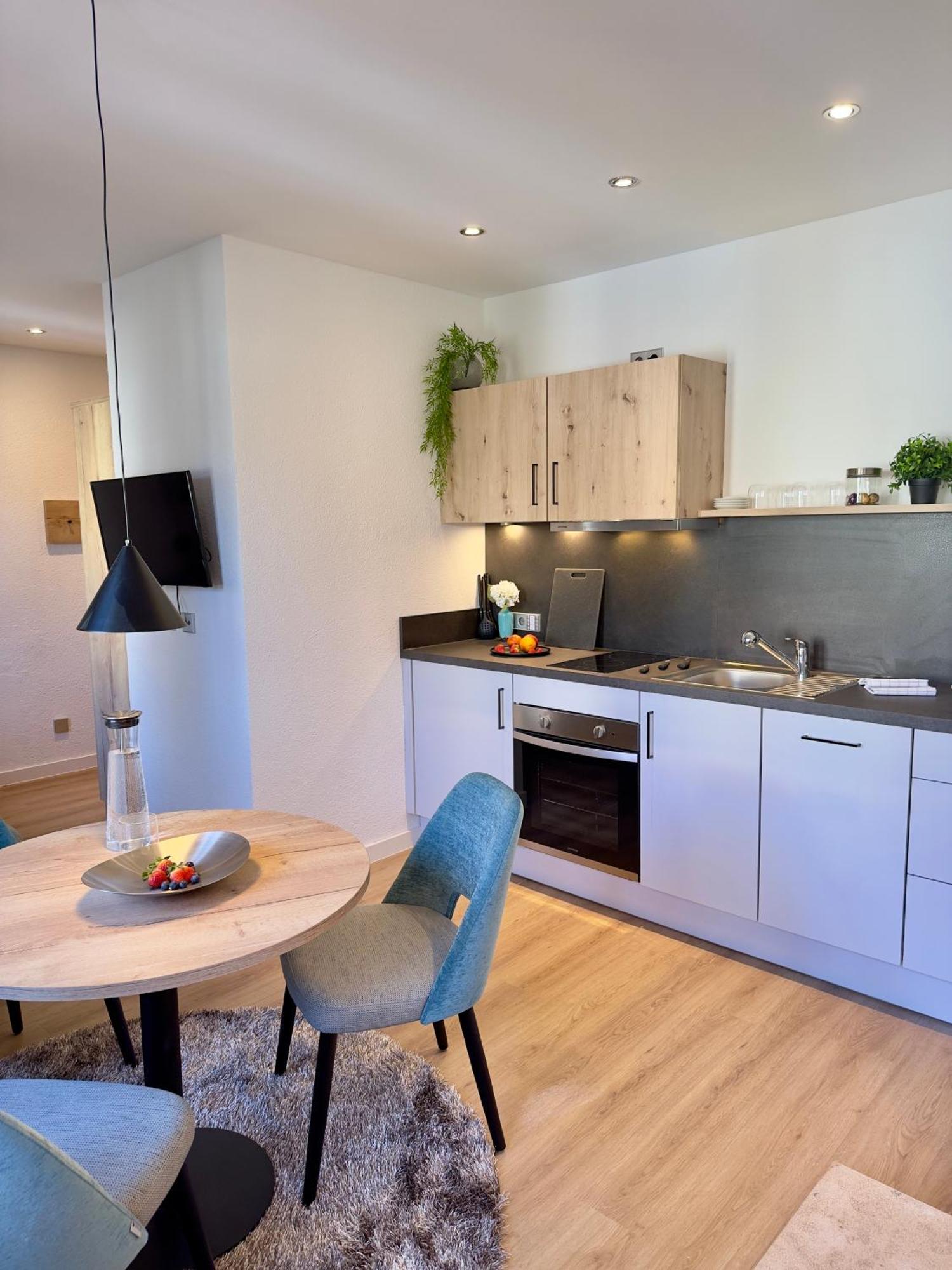 Living & Serviced Apartments By Blauer Wolf 군젠하우젠 외부 사진
