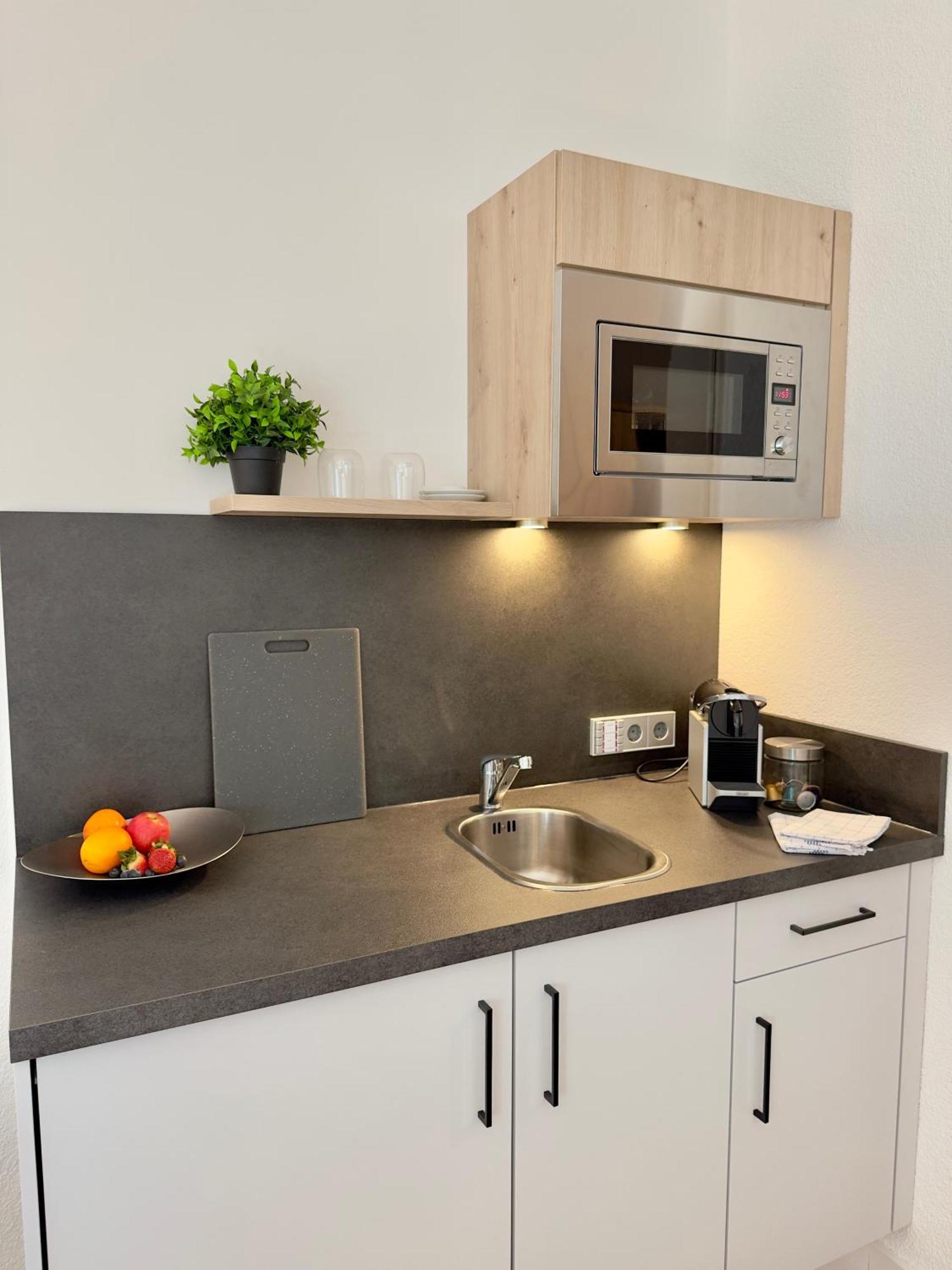 Living & Serviced Apartments By Blauer Wolf 군젠하우젠 외부 사진