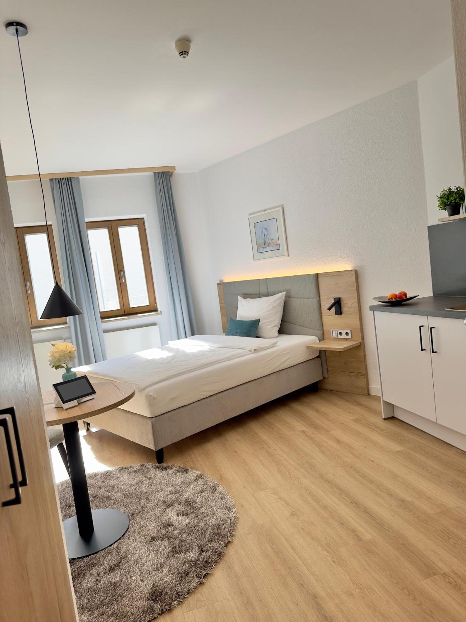 Living & Serviced Apartments By Blauer Wolf 군젠하우젠 외부 사진