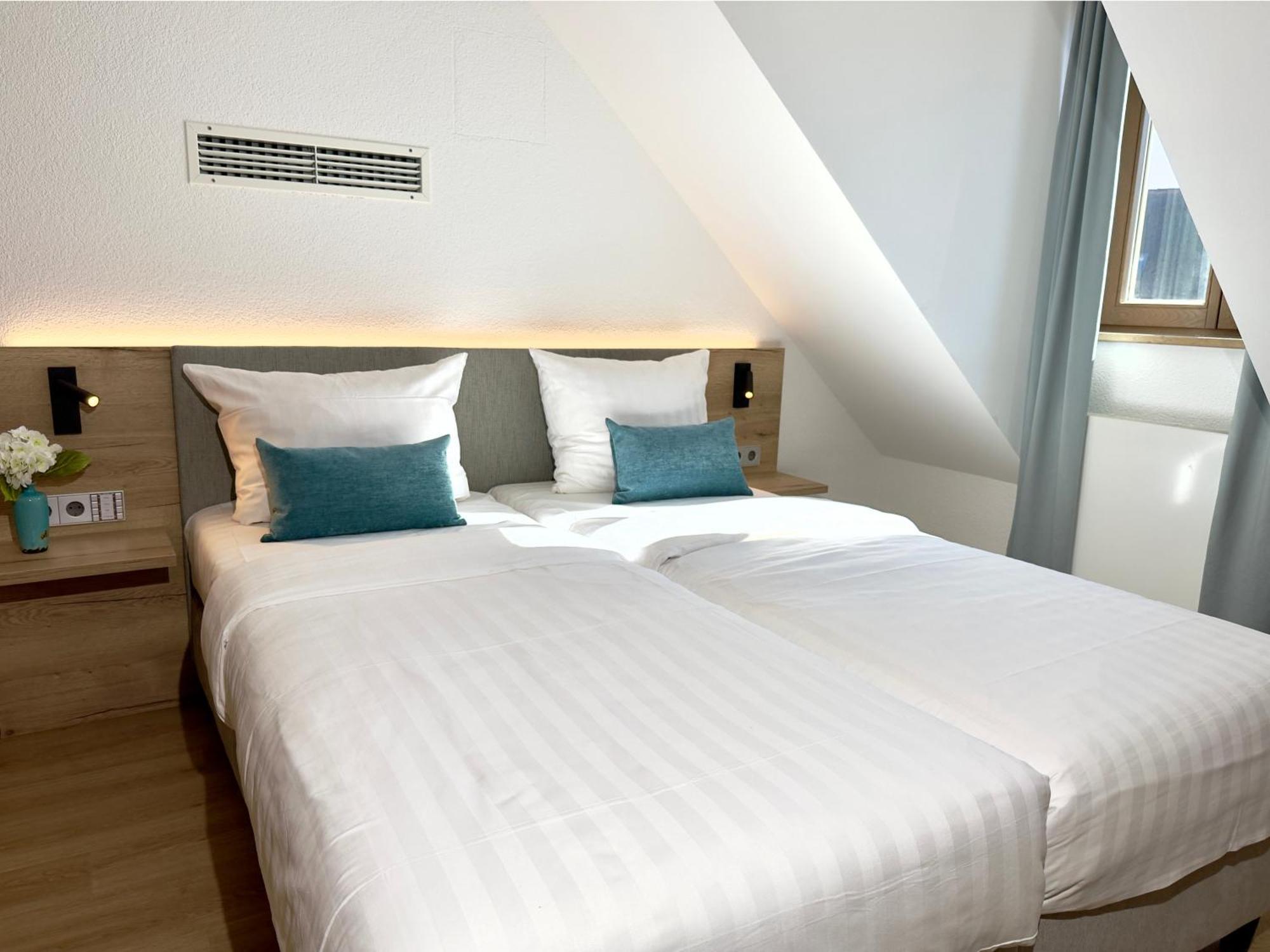 Living & Serviced Apartments By Blauer Wolf 군젠하우젠 외부 사진