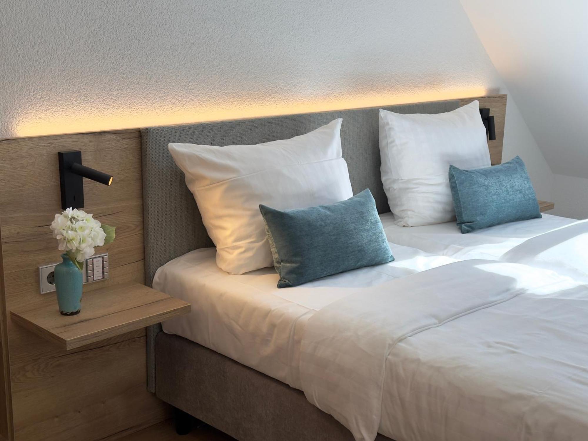 Living & Serviced Apartments By Blauer Wolf 군젠하우젠 외부 사진