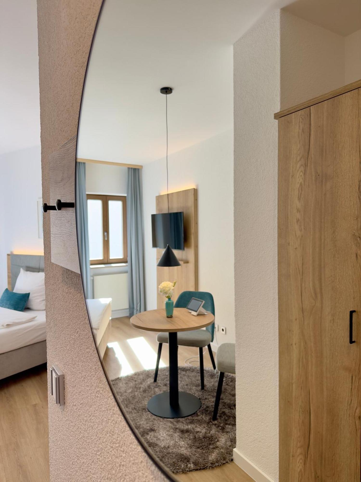 Living & Serviced Apartments By Blauer Wolf 군젠하우젠 외부 사진