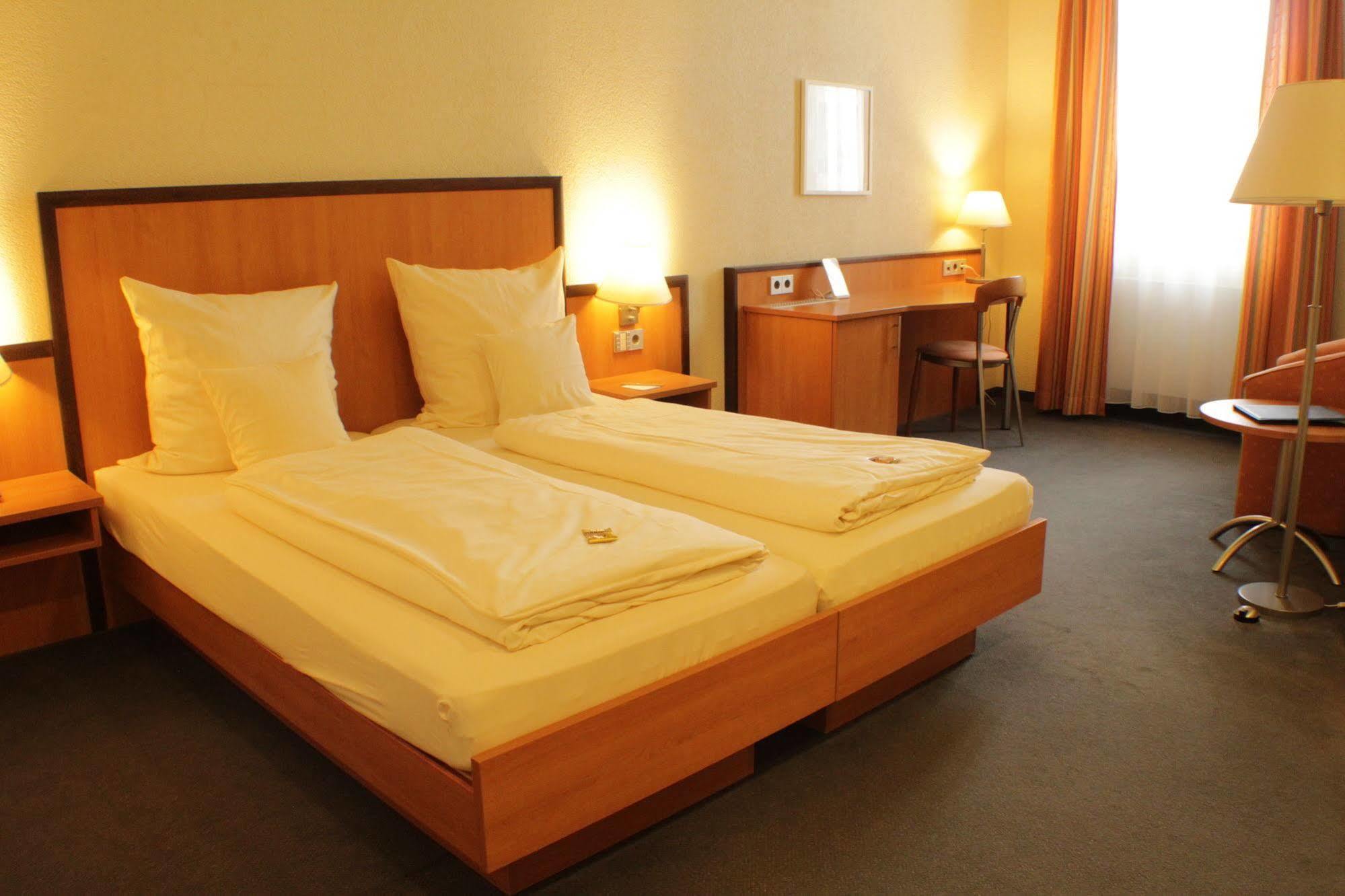 Living & Serviced Apartments By Blauer Wolf 군젠하우젠 외부 사진